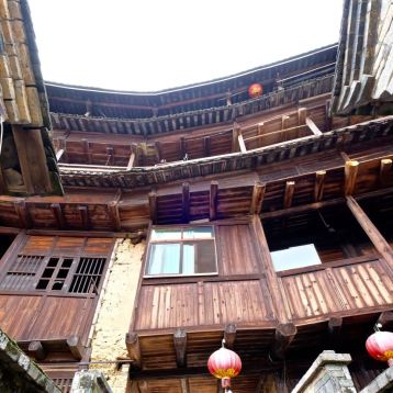 Chengqi Lou, Fujian